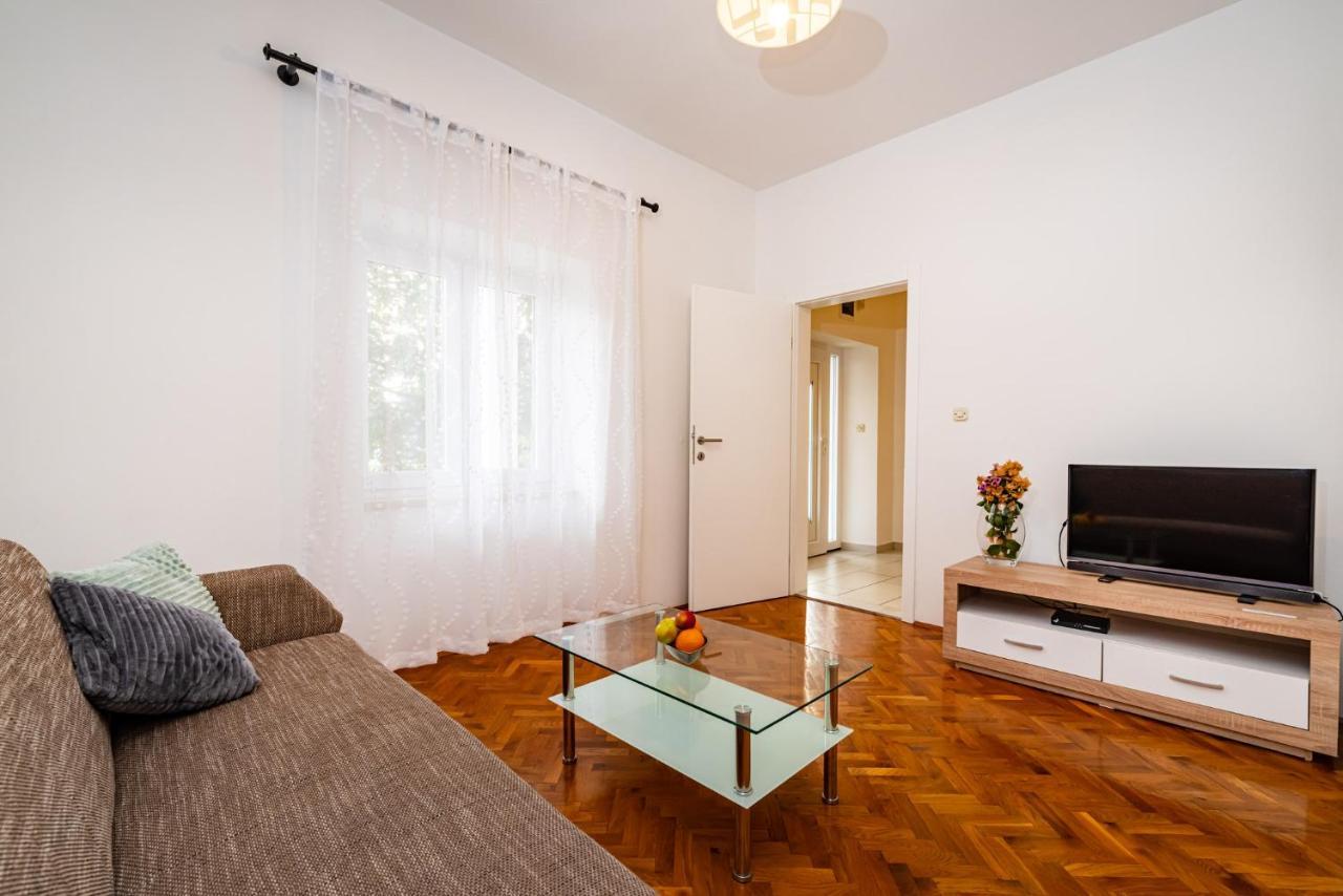 Apartment Eva Maslenica Kültér fotó
