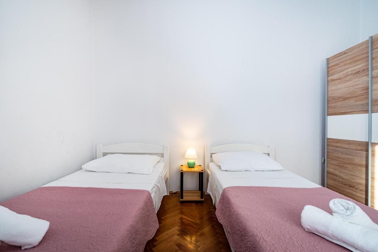 Apartment Eva Maslenica Kültér fotó