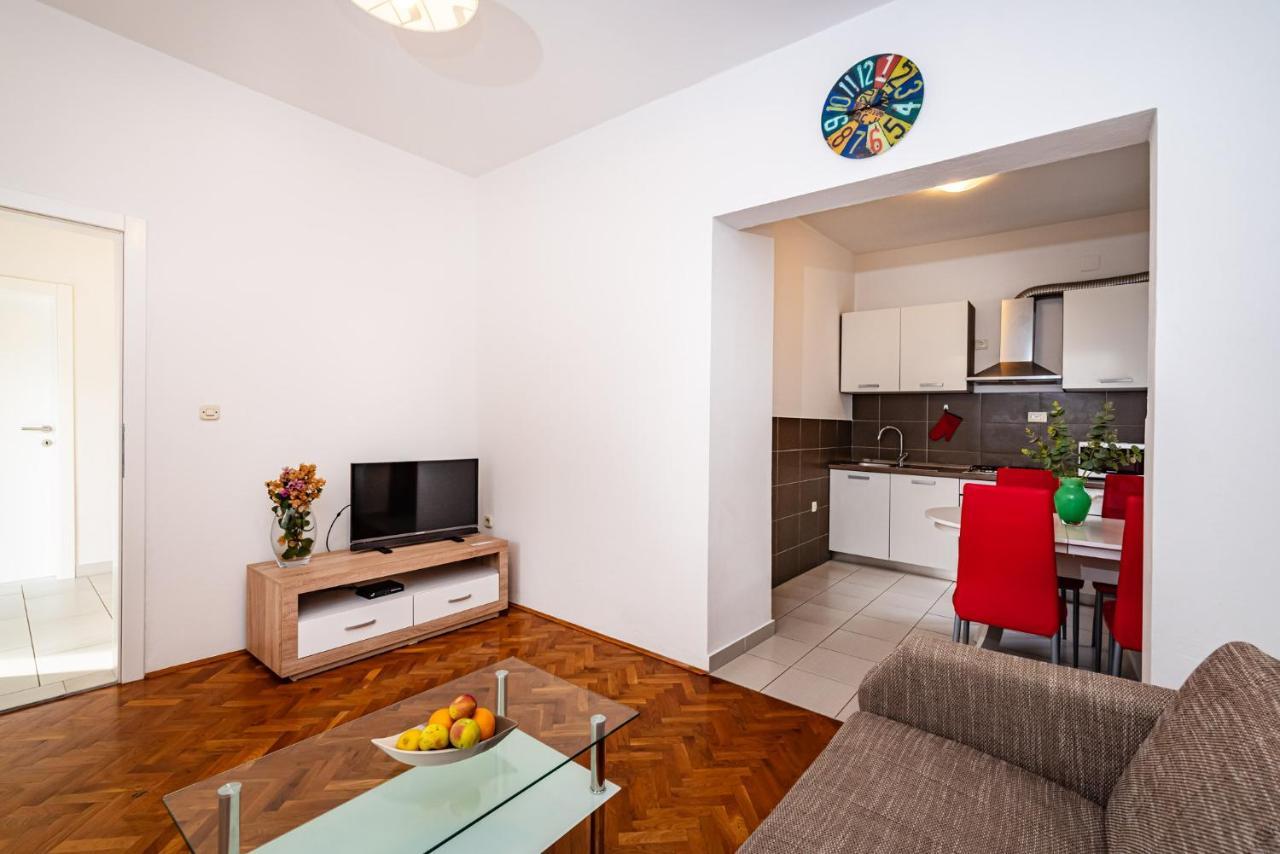 Apartment Eva Maslenica Kültér fotó