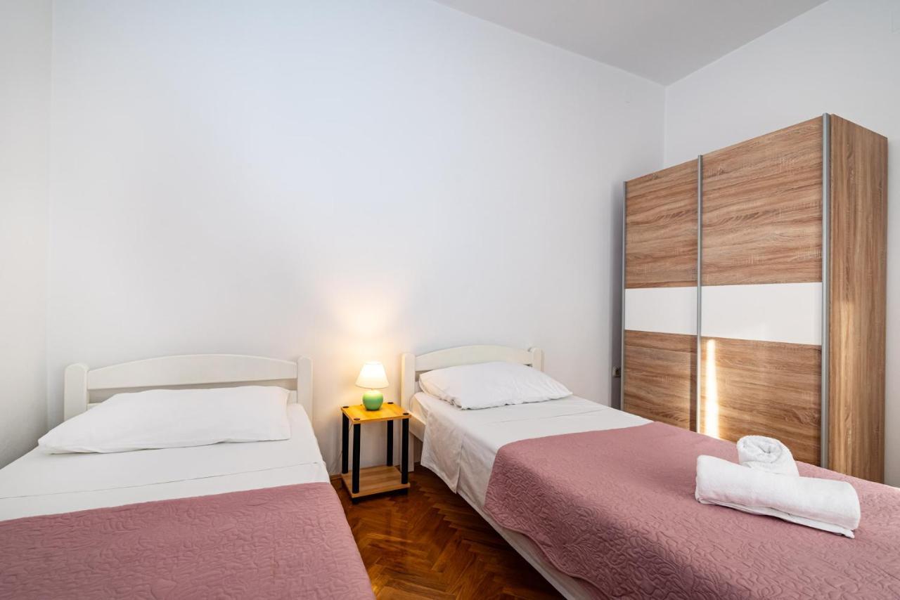 Apartment Eva Maslenica Kültér fotó