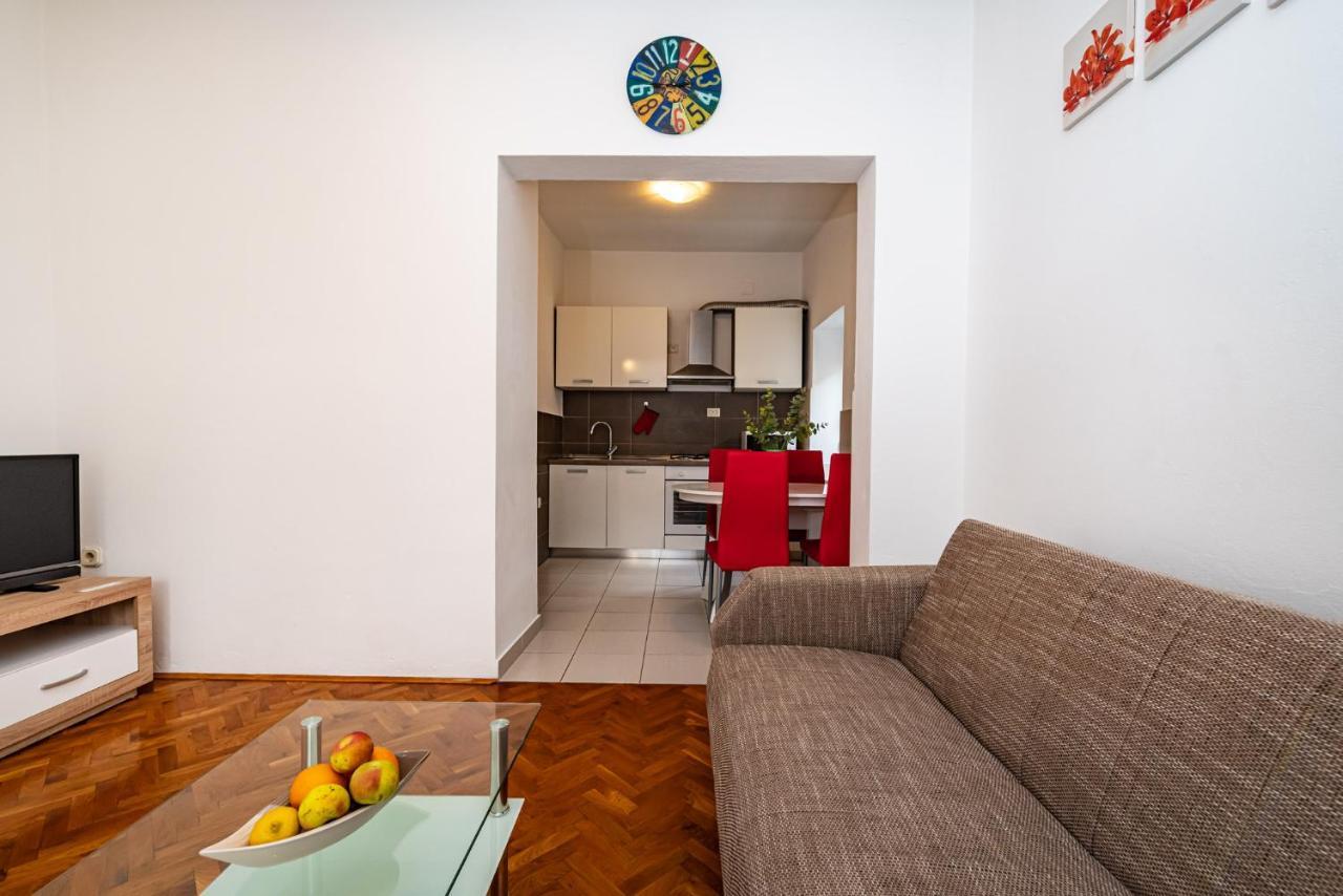 Apartment Eva Maslenica Kültér fotó